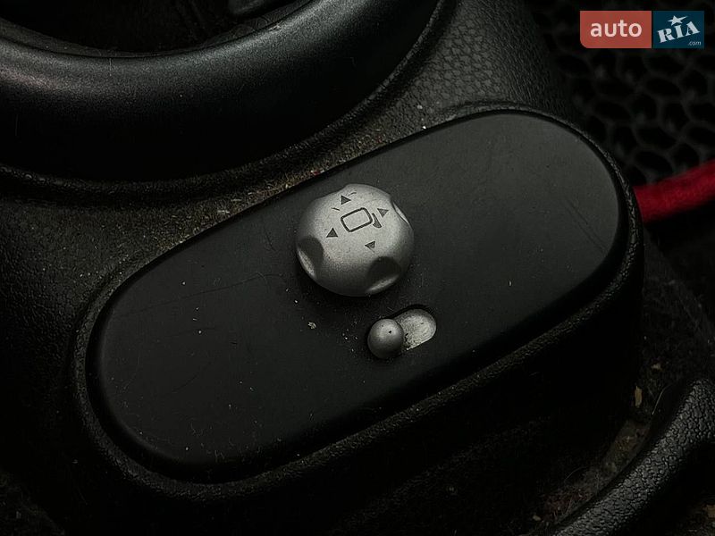 Хетчбек MINI Hatch 2005 в Києві