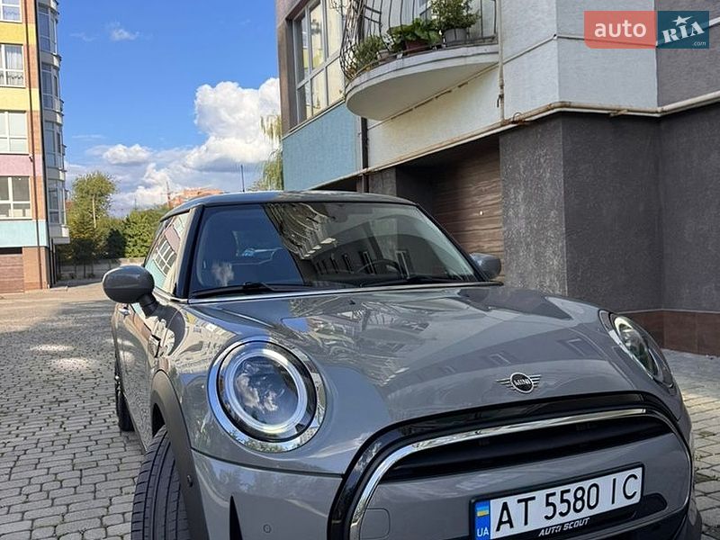 Хетчбек MINI Hatch 2021 в Івано-Франківську