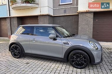 Хетчбек MINI Hatch 2021 в Івано-Франківську