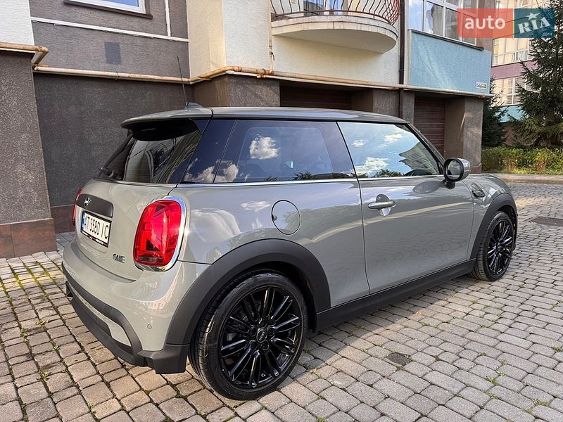 Хетчбек MINI Hatch 2021 в Івано-Франківську
