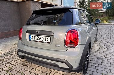 Хетчбек MINI Hatch 2021 в Івано-Франківську