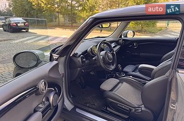Хетчбек MINI Hatch 2021 в Івано-Франківську