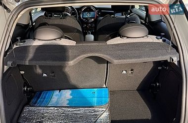 Хетчбек MINI Hatch 2021 в Івано-Франківську