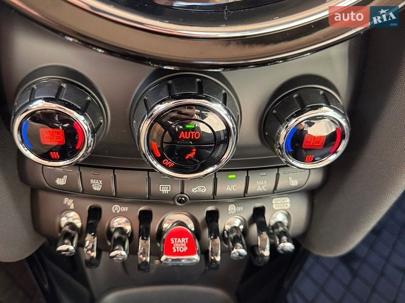 Хетчбек MINI Hatch 2021 в Івано-Франківську