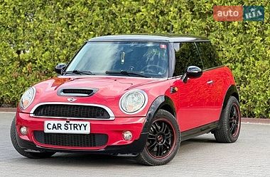 Хэтчбек MINI Hatch 2009 в Стрые Хэтчбек MINI Hatch 2009 в Стрые