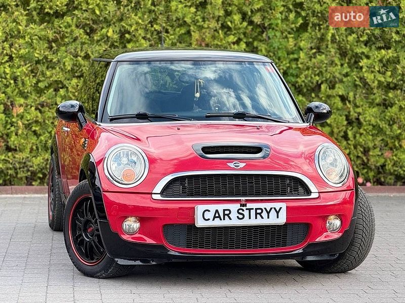 Хетчбек MINI Hatch 2009 в Стрию