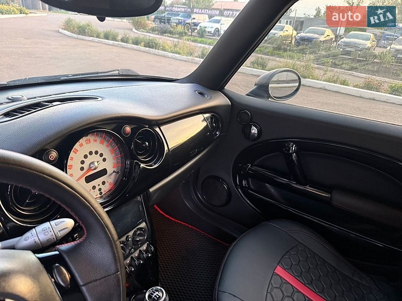 Хетчбек MINI Hatch 2003 в Кривому Розі фото 29 Хетчбек MINI Hatch 2003 в Кривому Розі