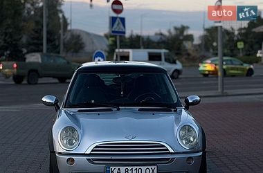 Хэтчбек MINI Hatch 2006 в Киеве