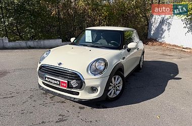 Хэтчбек MINI Hatch 2019 в Киеве