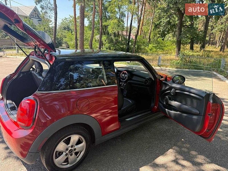 Хэтчбек MINI Hatch 2014 в Киеве