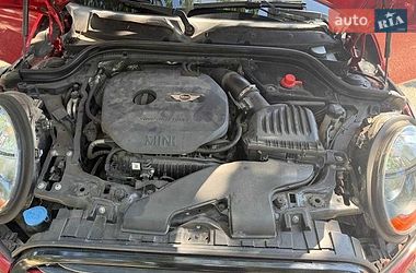 Хэтчбек MINI Hatch 2014 в Киеве