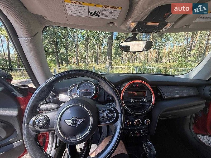 Хэтчбек MINI Hatch 2014 в Киеве