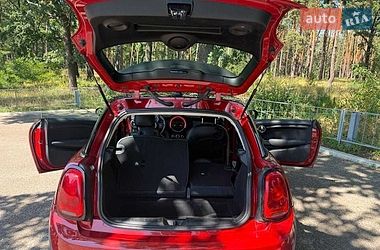 Хэтчбек MINI Hatch 2014 в Киеве