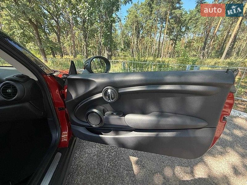 Хэтчбек MINI Hatch 2014 в Киеве
