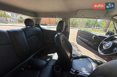 Хэтчбек MINI Hatch 2014 в Киеве
