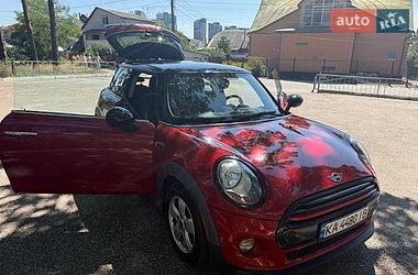 Хэтчбек MINI Hatch 2014 в Киеве