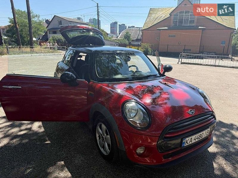 Хэтчбек MINI Hatch 2014 в Киеве