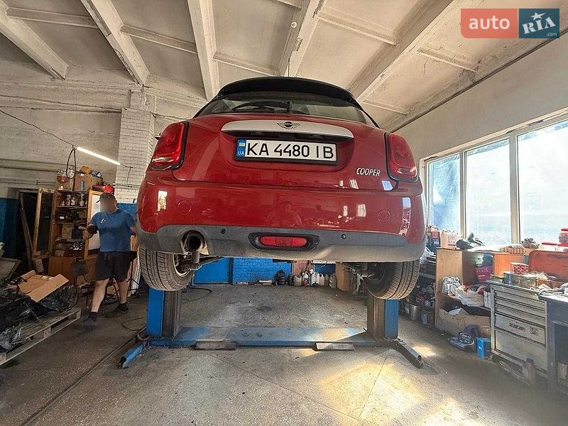 Хэтчбек MINI Hatch 2014 в Киеве