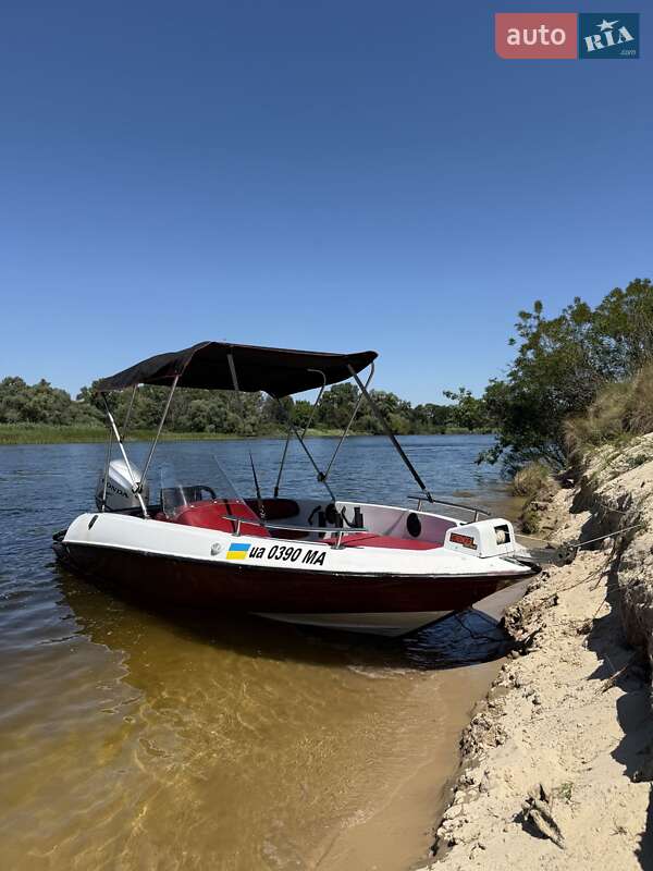 Лодка Mirage N 2005 в Смеле
