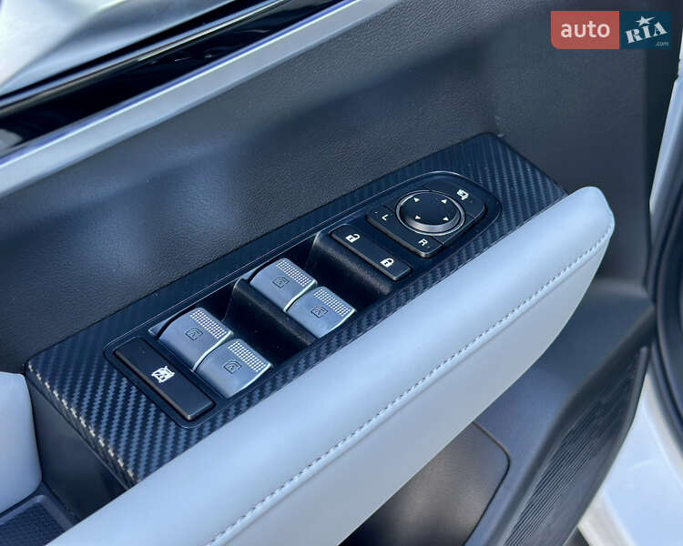 Внедорожник / Кроссовер Mitsubishi Airtrek 2022 в Киеве