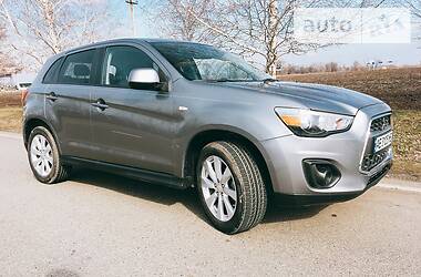 Внедорожник / Кроссовер Mitsubishi ASX 2014 в 