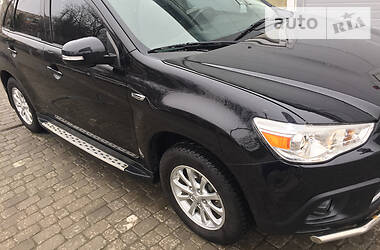 Позашляховик / Кросовер Mitsubishi ASX 2010 в 