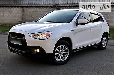 Позашляховик / Кросовер Mitsubishi ASX 2010 в 