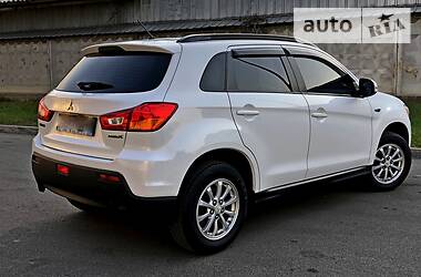 Позашляховик / Кросовер Mitsubishi ASX 2010 в 
