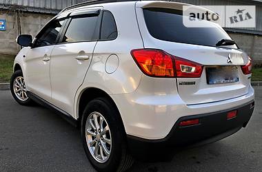 Позашляховик / Кросовер Mitsubishi ASX 2010 в 