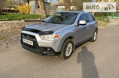 Мінівен Mitsubishi ASX 2011 в 