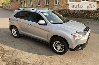 Мінівен Mitsubishi ASX 2011 в 