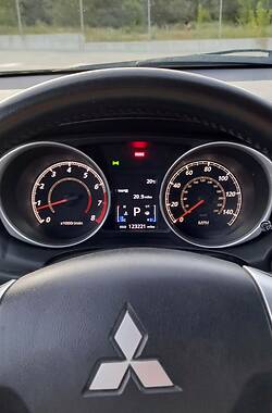 Позашляховик / Кросовер Mitsubishi ASX 2013 в Сумах
