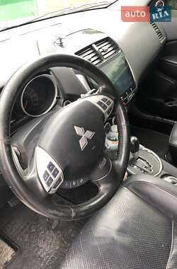 Внедорожник / Кроссовер Mitsubishi ASX 2010 в 
