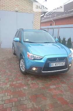 Внедорожник / Кроссовер Mitsubishi ASX 2010 в 