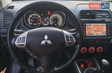 Внедорожник / Кроссовер Mitsubishi ASX 2011 в Звягеле