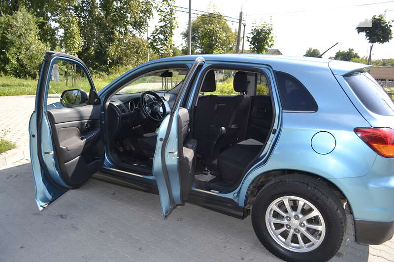Внедорожник / Кроссовер Mitsubishi ASX 2010 в Львове