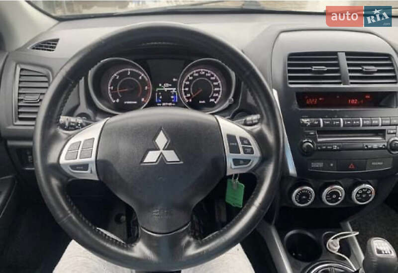 Внедорожник / Кроссовер Mitsubishi ASX 2010 в Косове