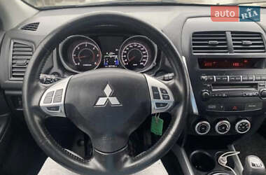 Внедорожник / Кроссовер Mitsubishi ASX 2010 в 