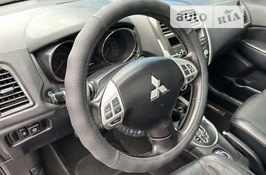 Позашляховик / Кросовер Mitsubishi ASX 2012 в 