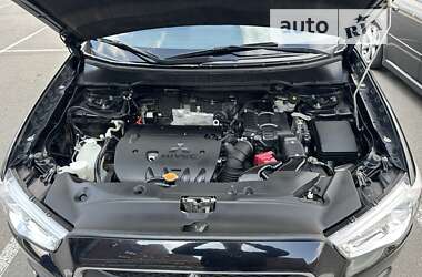 Позашляховик / Кросовер Mitsubishi ASX 2011 в 