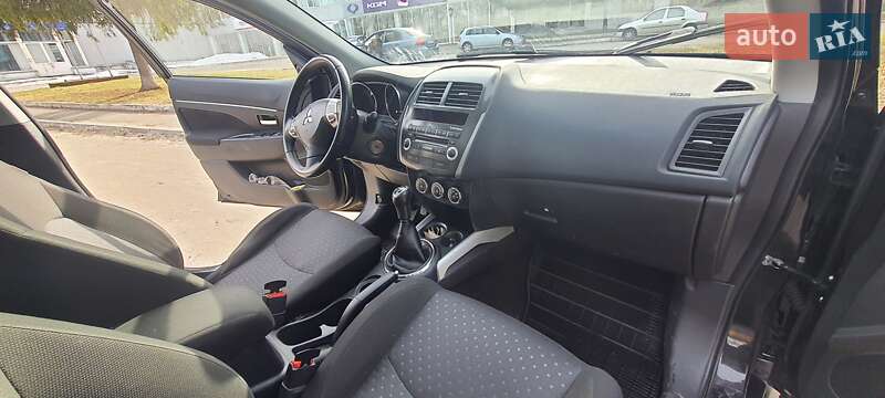 Внедорожник / Кроссовер Mitsubishi ASX 2012 в Сумах