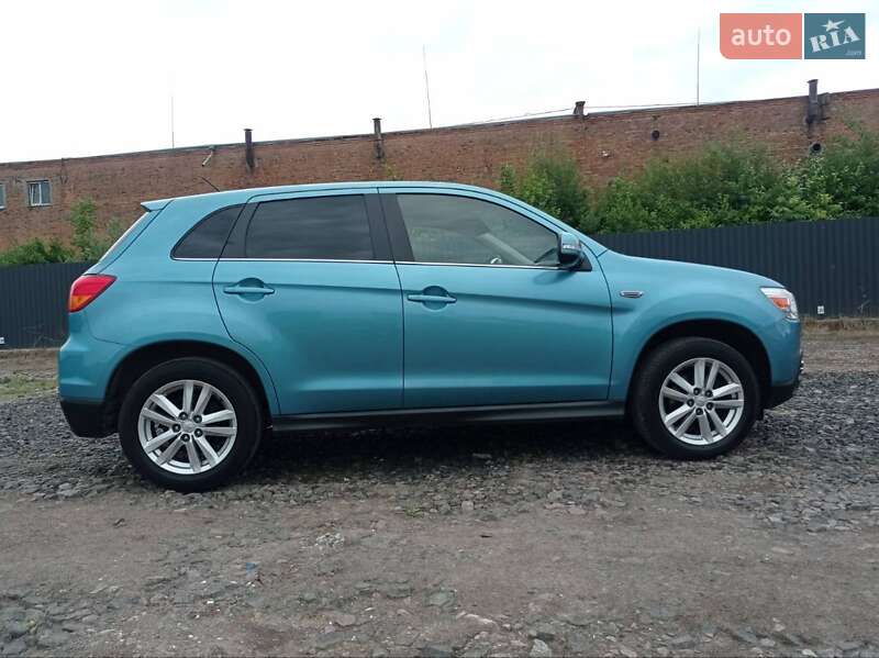 Внедорожник / Кроссовер Mitsubishi ASX 2011 в Днепре