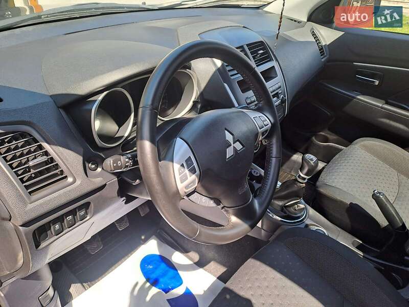 Внедорожник / Кроссовер Mitsubishi ASX 2010 в Коломые