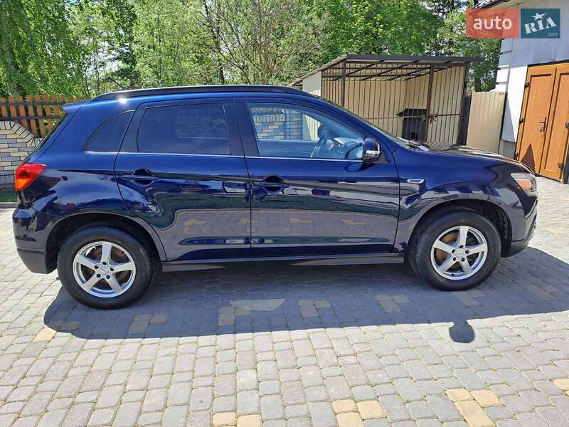 Внедорожник / Кроссовер Mitsubishi ASX 2010 в Коломые