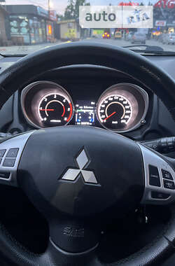 Позашляховик / Кросовер Mitsubishi ASX 2010 в Житомирі
