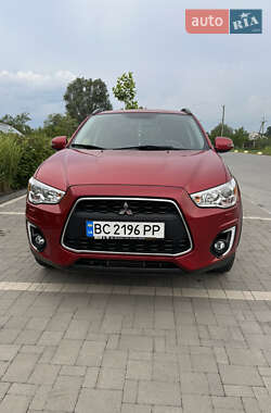 Внедорожник / Кроссовер Mitsubishi ASX 2015 в 