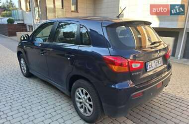 Внедорожник / Кроссовер Mitsubishi ASX 2010 в 