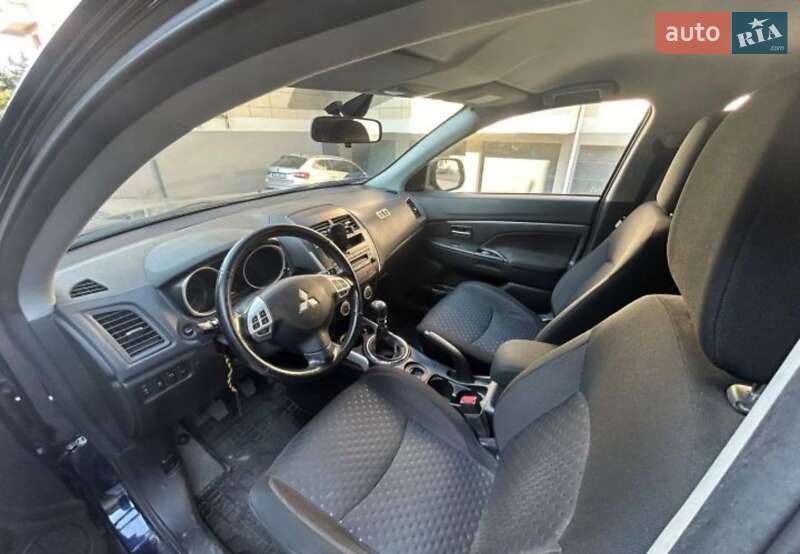 Внедорожник / Кроссовер Mitsubishi ASX 2010 в Киеве