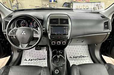 Внедорожник / Кроссовер Mitsubishi ASX 2013 в 