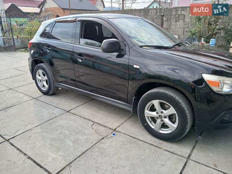 Внедорожник / Кроссовер Mitsubishi ASX 2011 в Ужгороде